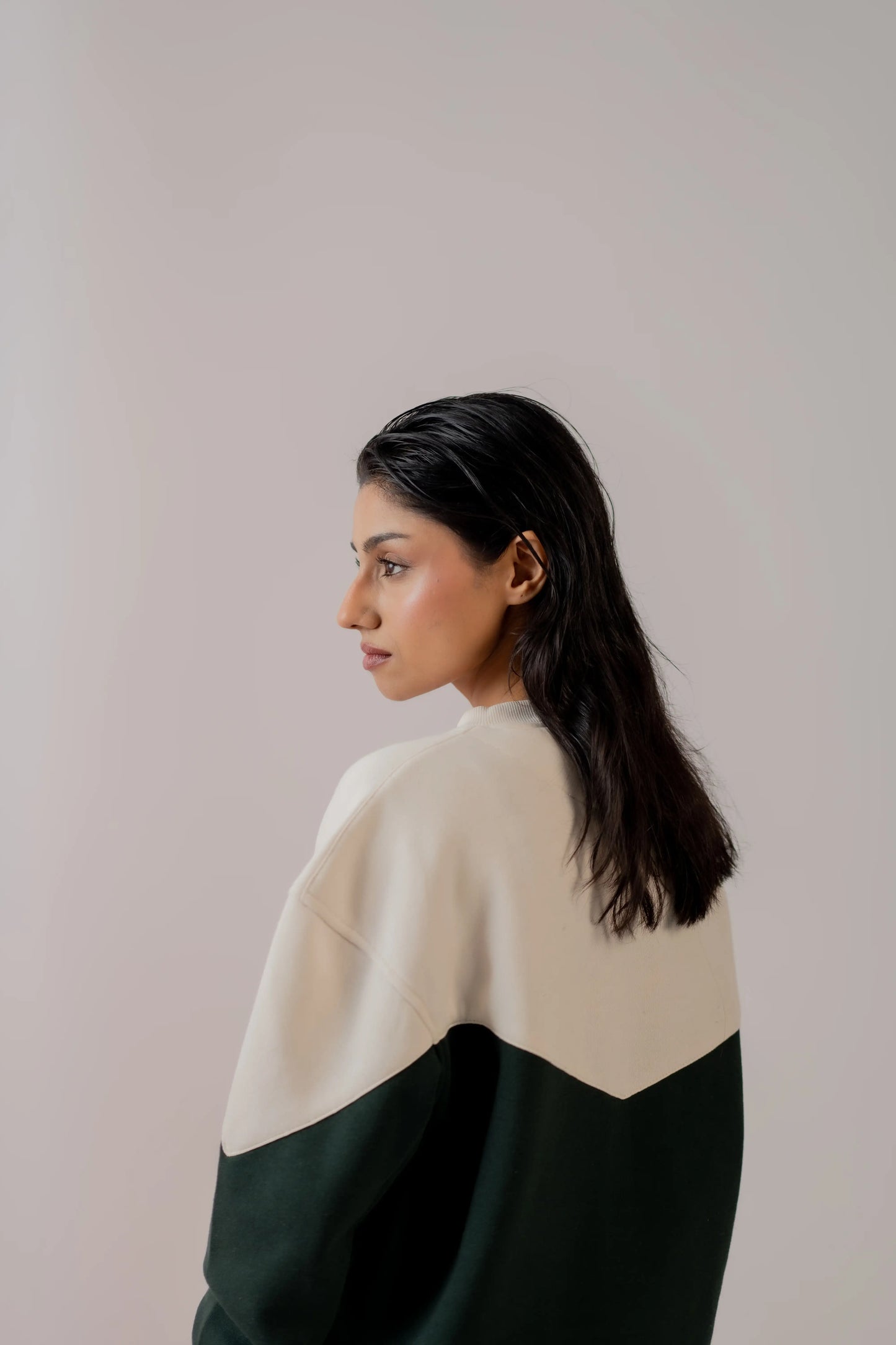WHITE PANEL SWEATSHIRT