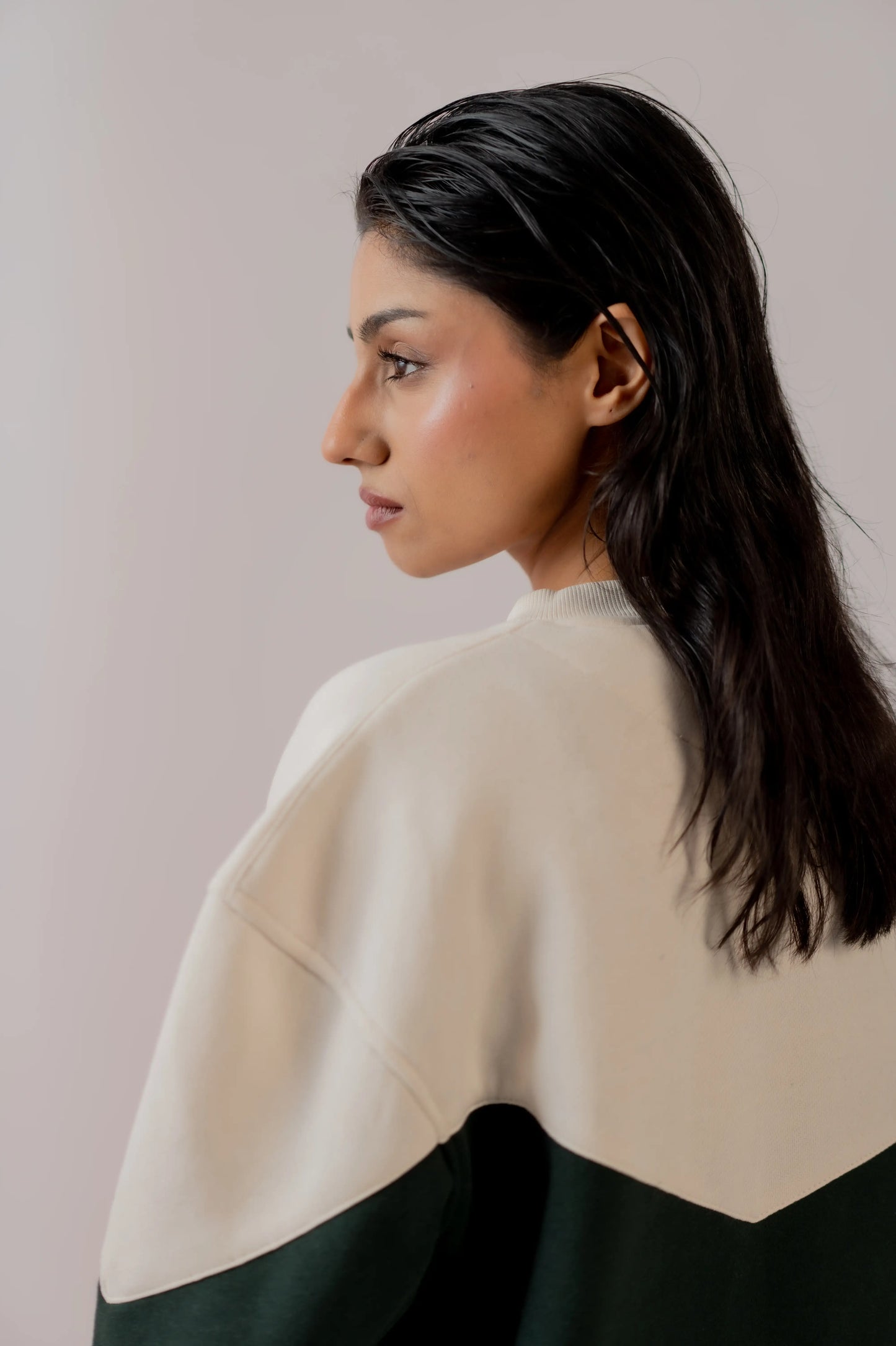 WHITE PANEL SWEATSHIRT