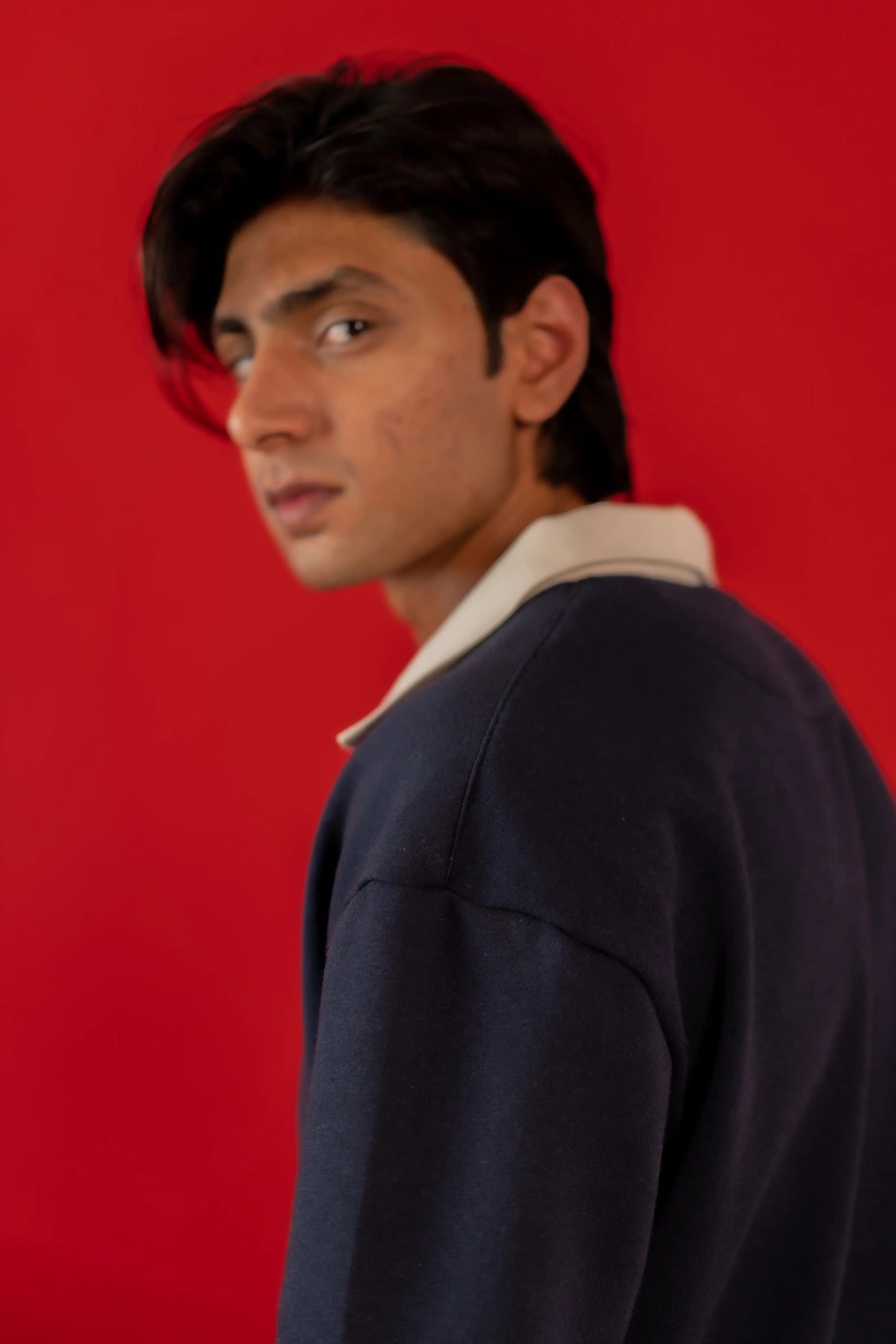 NAVY V-NEACK POLO