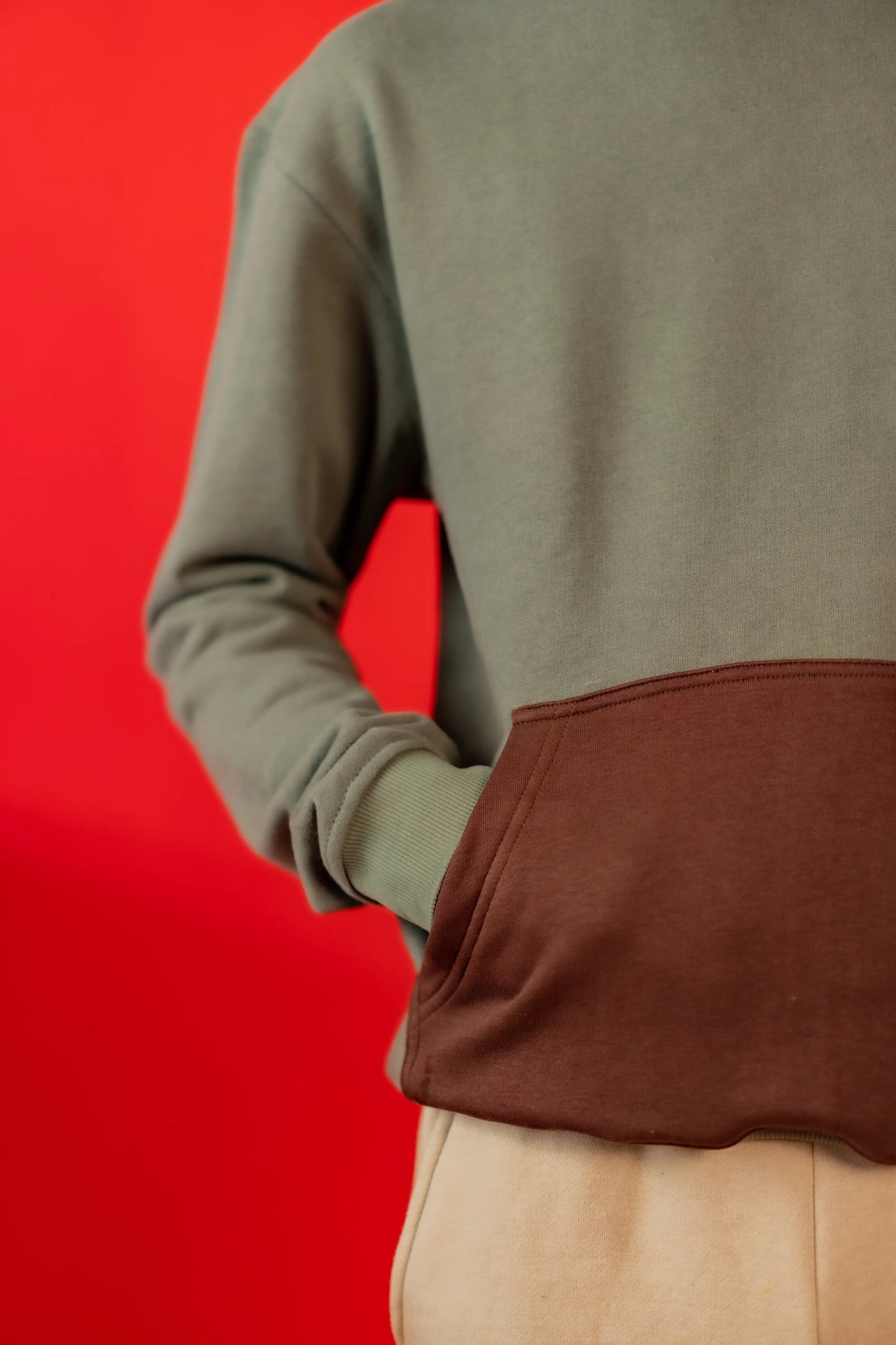 OLIVE PULLOVER HOODIE