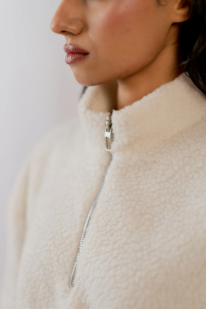 SHERPA FUR HALF ZIP WHITE & UPPER COFFE